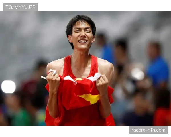 傅海峰家里这日常堪比小豪宅，比赛场上的他怎么和这待遇搭？